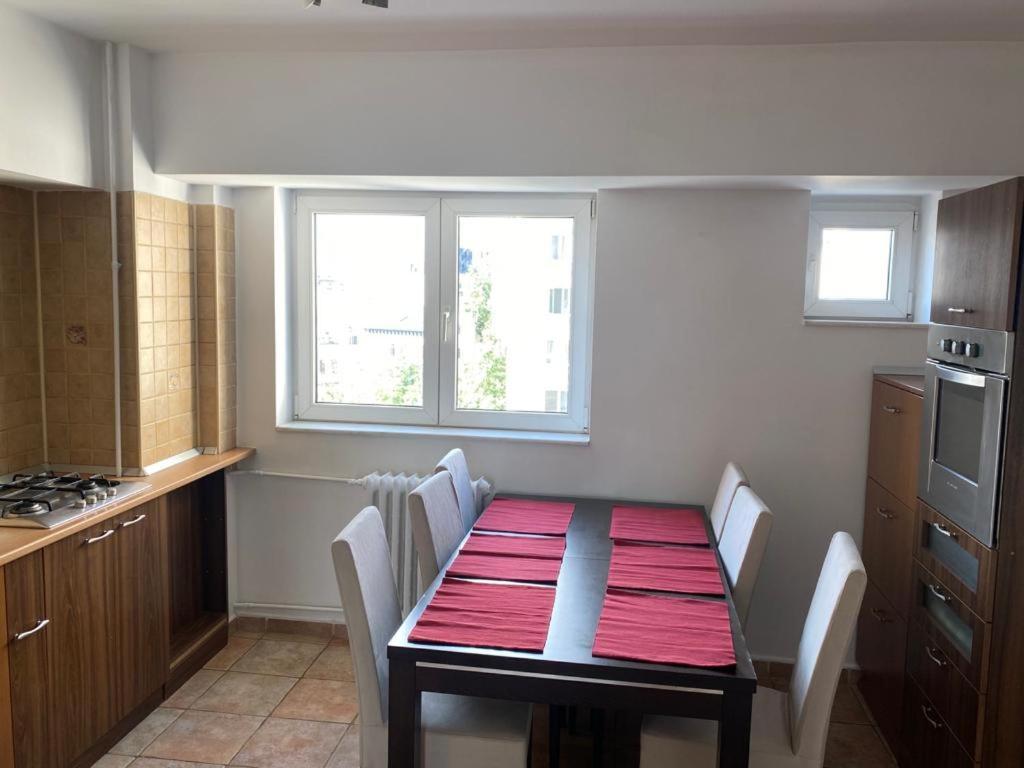 Old Town Apartment With Panoramic View Bucureşti Eksteriør bilde