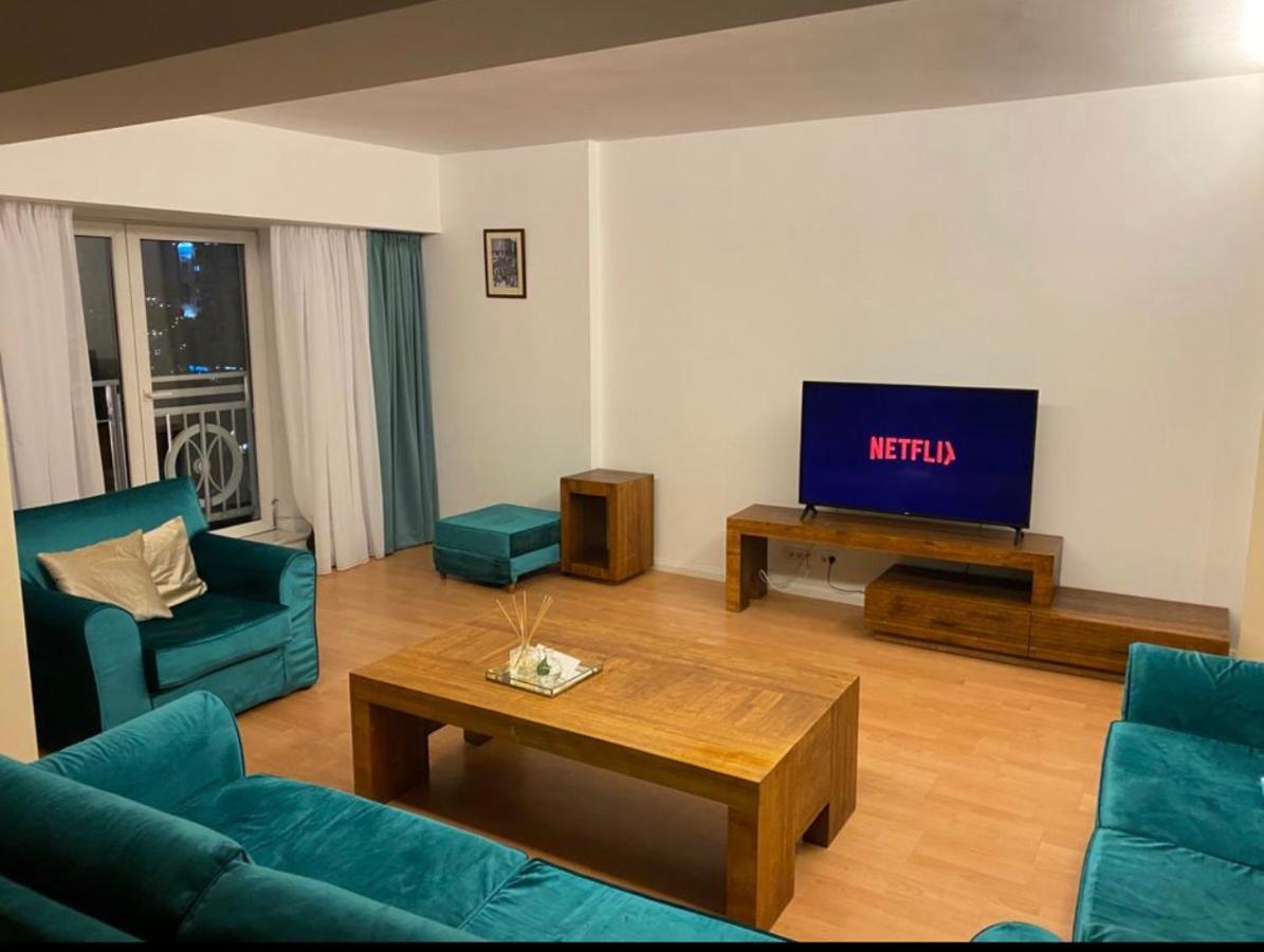 Old Town Apartment With Panoramic View Bucureşti Eksteriør bilde